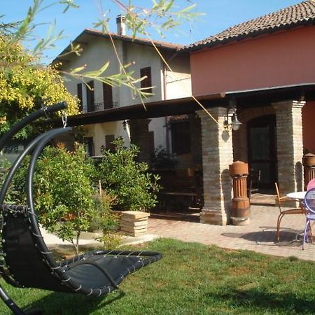 הוילה Massa Lombarda Agriturismo Ferretti מראה חיצוני תמונה