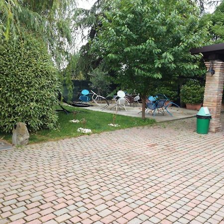הוילה Massa Lombarda Agriturismo Ferretti מראה חיצוני תמונה