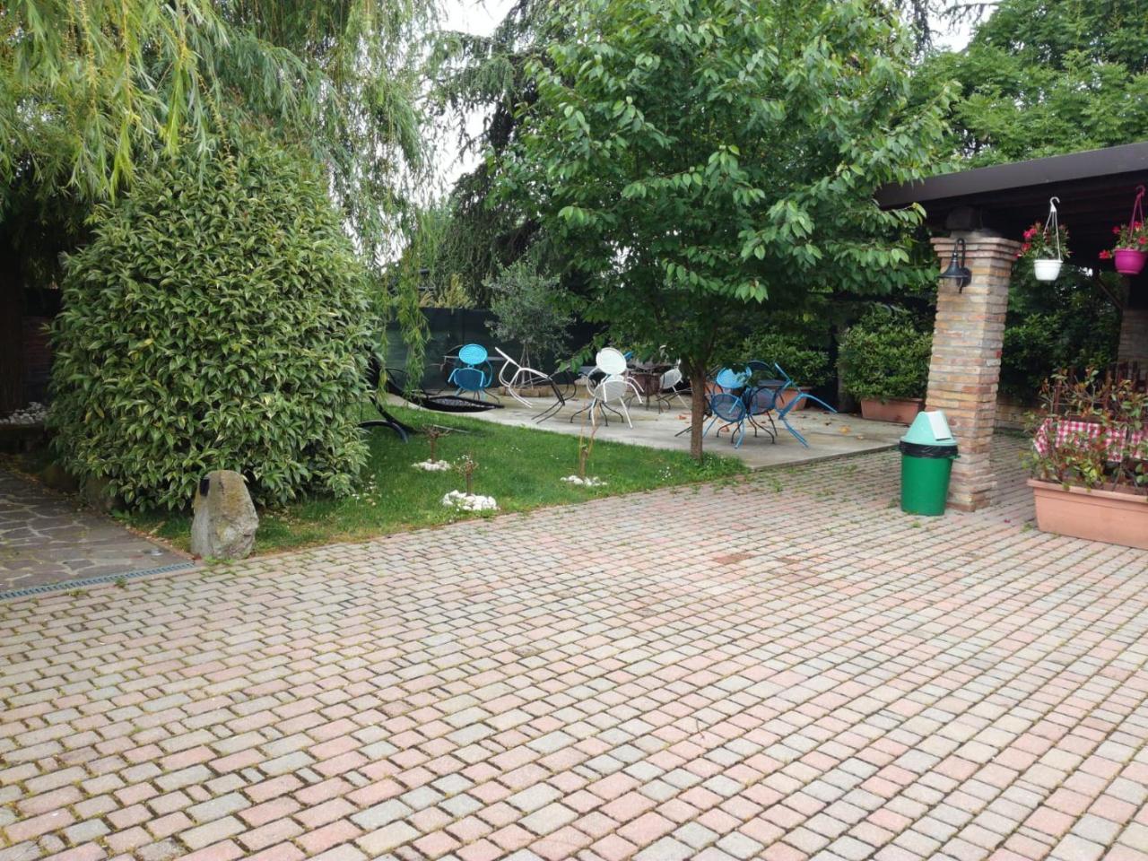 הוילה Massa Lombarda Agriturismo Ferretti מראה חיצוני תמונה